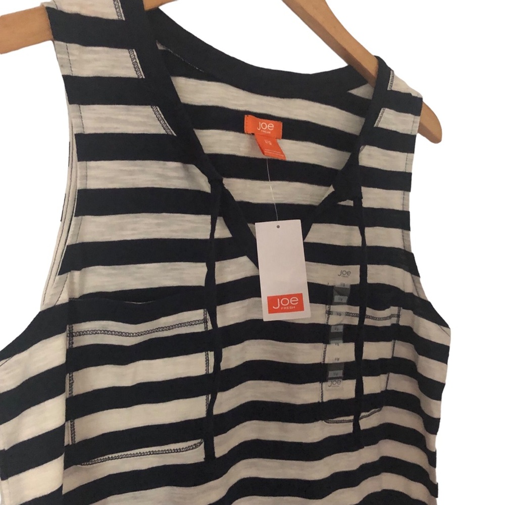Joe Fresh sleeveless v-neck t-shirt tank chest pockets side slit cotton stripe